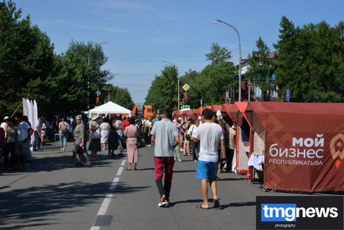 В Туве открылась выставка-ярмарка изделий мастеров художественных промыслов «Ус-куш»