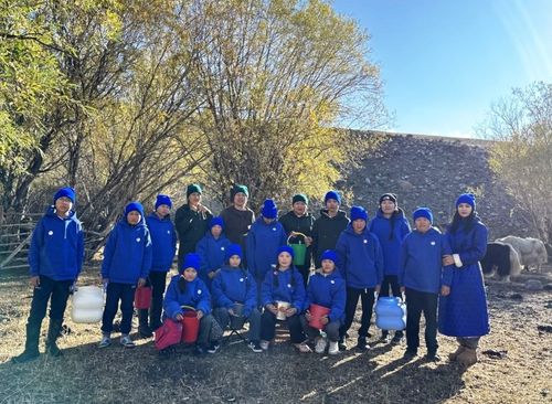 Чалыы сарлыкчының школазы: Өөреникчилер малчын коданга четкен