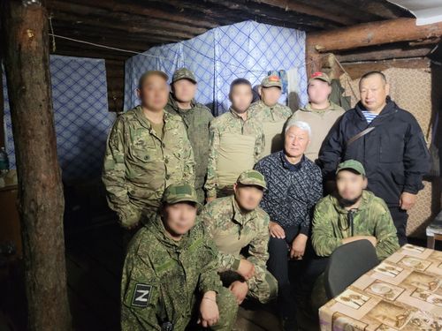 Парламентарии Тувы встретились с бойцами из республики