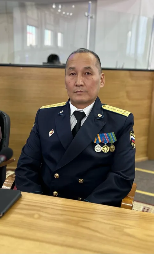 Сотруднику органов принудительного исполнения из Тувы присвоено почетное звание «Заслуженный работник Республики Тыва»