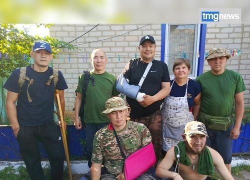 Иван биле Мария Обрезановтар Тывадан барган шериг оолдарны доктаамал деткип турар