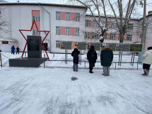 В школе №3 города Кызыла открылась Алеея памяти в честь Героев СВО