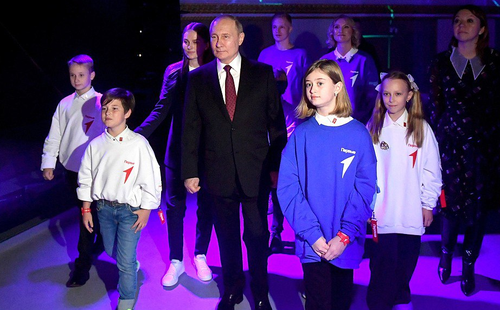 Песков сообщил, что Путину понравилась форум-выставка "Россия" на ВДНХ