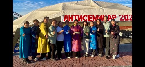 В Улуг-Хемском районе прошел Антисеминар для библиотекарей Тувы