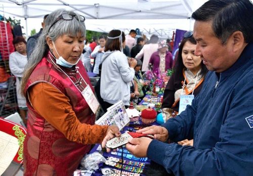 Владислав Ховалыг о развитии предпринимательской сферы