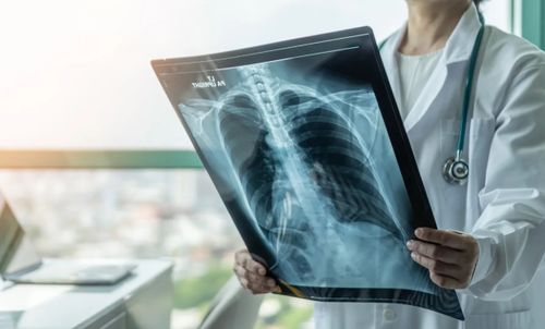 Житель Кызыла заразил двух детей тяжелой формой туберкулеза