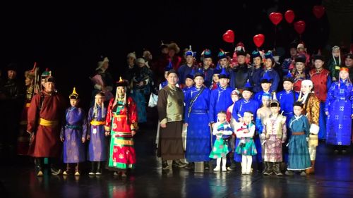 Мамы Тувы продемонстрировали свои таланты на конкурсе «Кадын-2025»