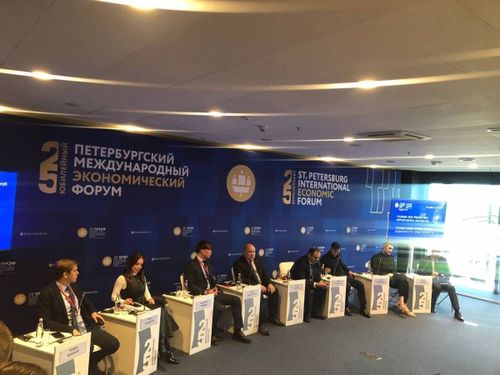 На площадке «Единой России» на ПМЭФ губернаторы представили результаты развития регионов