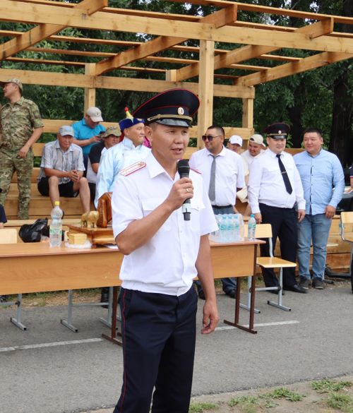 ГАИ Тувы устроила межведомственное соревнование по хурешу в честь профессионального праздника
