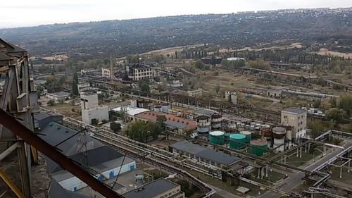 ВС РФ откроют гумкоридор утром 15 июня для эвакуации гражданских с химзавода "Азот"