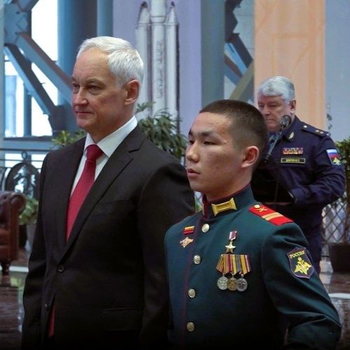 Чээрби харлыг Найыр Кыргыс Россияның Маадырының Алдын сылдызын алган