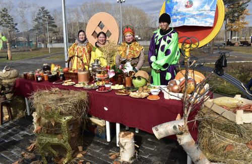 В Пий-Хемском районе прошла большая сельскохозяйственная выставка-ярмарка «Золотая осень-2024»