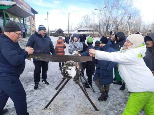 В Пий-Хемском районе широко отметили Масленицу