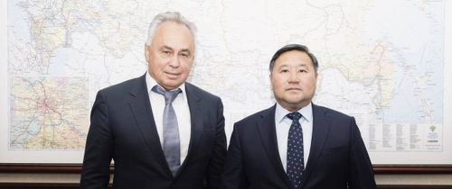 Глава Тувы встретился в Москве с заместителем министра транспорта России