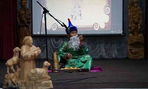 Тоолдуң чечени торгу дег чараш