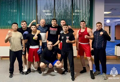 Боксер из Тувы представляет Сибирь на чемпионате МЧС России
