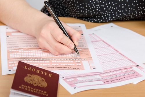 В России начинается досрочный период ЕГЭ–2024