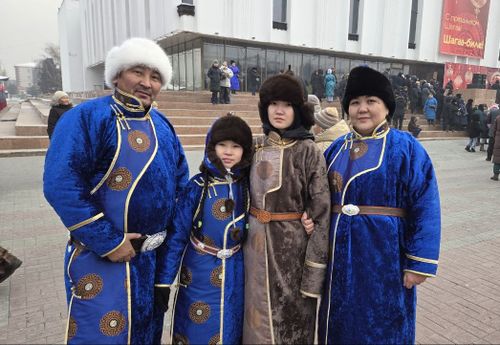 В Туве отметили семьи, пришедшие на празднование Шагаа в национальной одежде