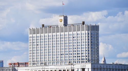 Кабмин одобрил законопроект о поддержке вдов бойцов СВО