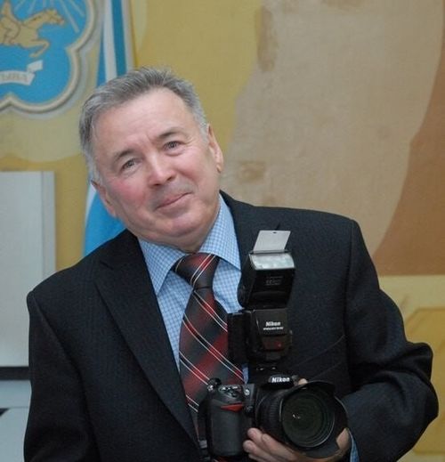 Ветеран тувинской журналистики, фотограф Владимир Никандрович Савиных отмечает 85-летие