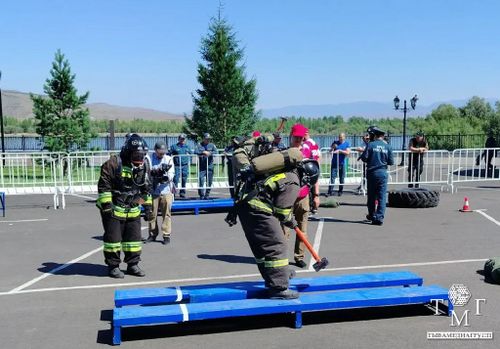 В Кызыле стартовали международные соревнования «Пожарный Олимп»