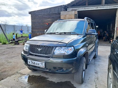 Верховный Хурал организовал целевую отправку двух автомобилей УАЗ в район проведения специальной военной операции