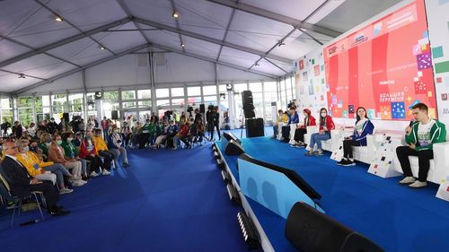 Дети из ДНР и ЛНР впервые примут участие в конкурсе «Большая перемена»