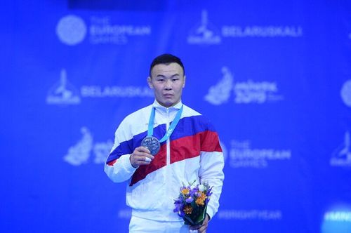 Саян Хертек примет участие в чемпионате мира по самбо