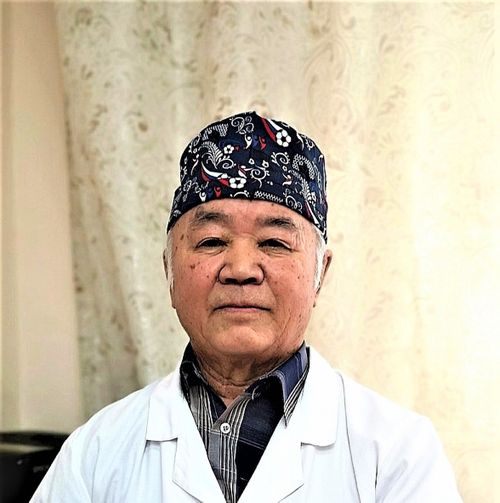 Эртине Донгак в здравоохранении Тувы проработал 55 лет
