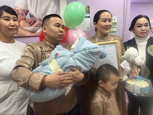 В Эрзинском районе зарегистрирован первый малыш 2025 года