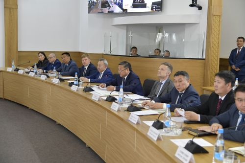 В Туве прошли переговоры о стратегическом проекте Центрально-Евразийского транспортного коридора