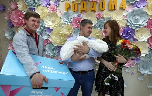 В ГД призвали ввести подарки для новорожденных во всех регионах