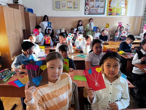 В образовательных учреждениях Тувы прошли мероприятия, посвященные Дню матери