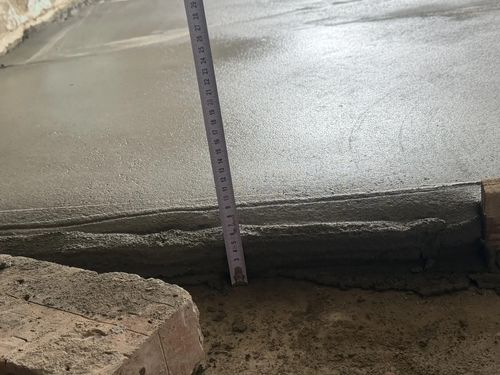 В Тандинской центральной районной больнице проверили ход капитального ремонта стационара