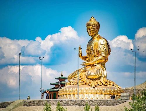 В Туве организуют онлайн трансляцию открытия статуи Будды