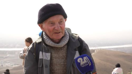 «10 000 шагов к жизни»: жители Кызыла совершили восхождение на гору Догээ в день здоровья