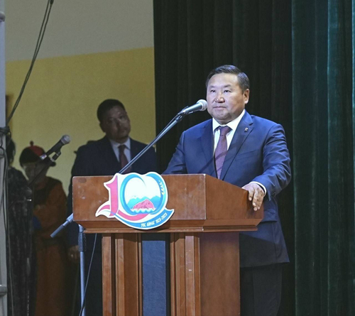 Глава Тувы поздравил народ Увс аймака с 100-летием образования региона