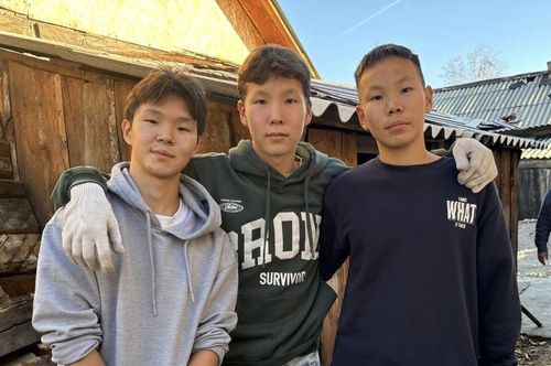 Активисты движения «Добрые Сердца Тувы» продолжают оказывать помощь семьям погибших бойцов