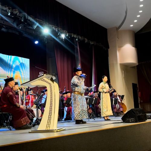 В Туве состоялся концерт международного формата