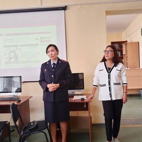 Студентам юрфака ТувГУ рассказали о работе полицейского