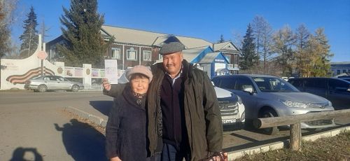 В Каа-Хемском районе поздравили местных мужчин