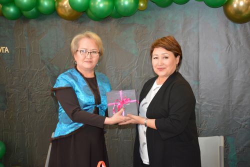 Центр народного творчества и досуга Тувы передал Национальной библиотеке четыре своих новых издания