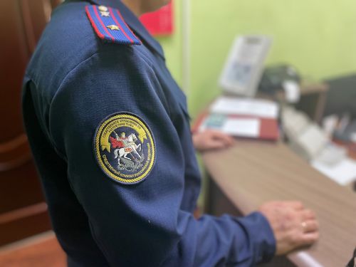 В Туве рабочий получил травму на производстве из-за обрушившейся траншеи