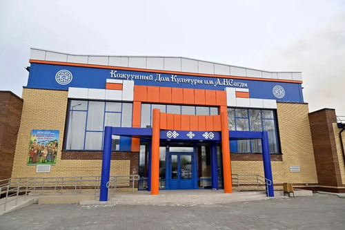 Глава Тувы проинспектировал новый Дом культуры в Бай-Хааке, построенный по госпрограмме