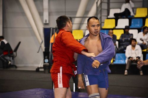 В Туве определят сильнейших самбистов среди сотрудников силовых структур