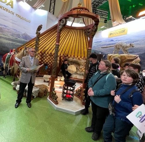 Доңгак Барыкаан аттыг чогаал шаңналынче төлептиглерни идип үндүрген