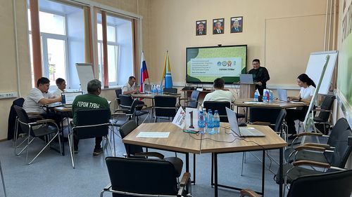 «Тываның маадырлары» программаның киржикчилери өөредилгениң төнчү чадазынче кирген