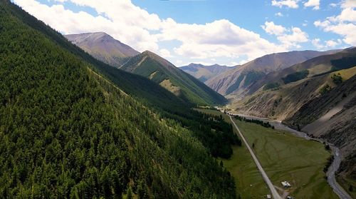 Тывада автомобильдиг аян-чорукту хөгжүдер программа ажылдап кылдынган