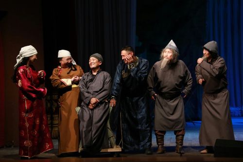 Муздрамтеатр Тувы отправится на гастроли в Москву