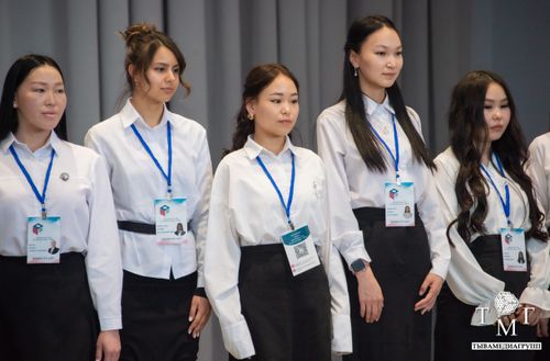 В Туве открылся региональный этап Всероссийских конкурсов профессионального мастерства среди педагогов